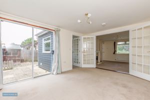 Dining Room- click for photo gallery
